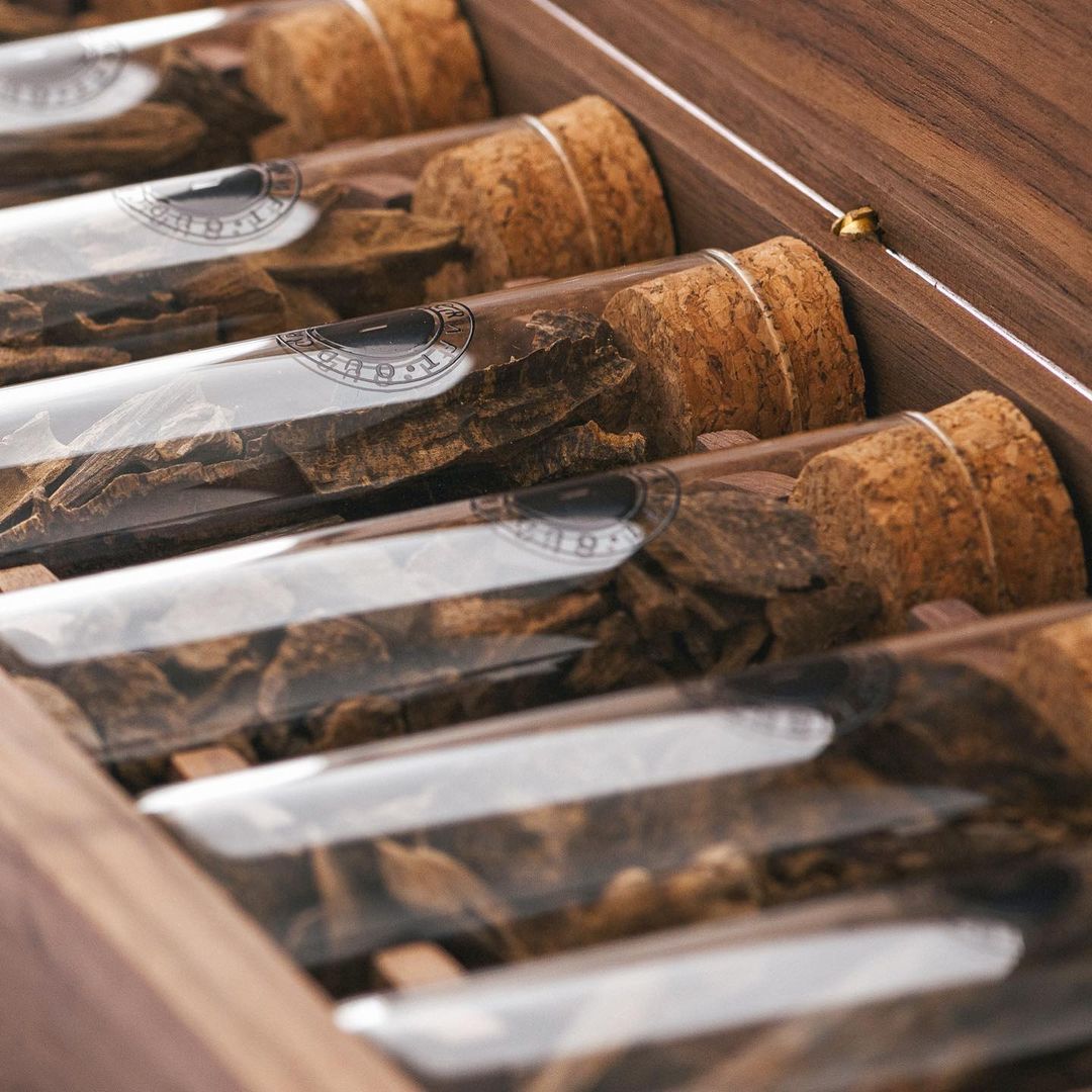 Premium Oud Varieties Amber, Indian Oud, and More Explore Now oudcraft